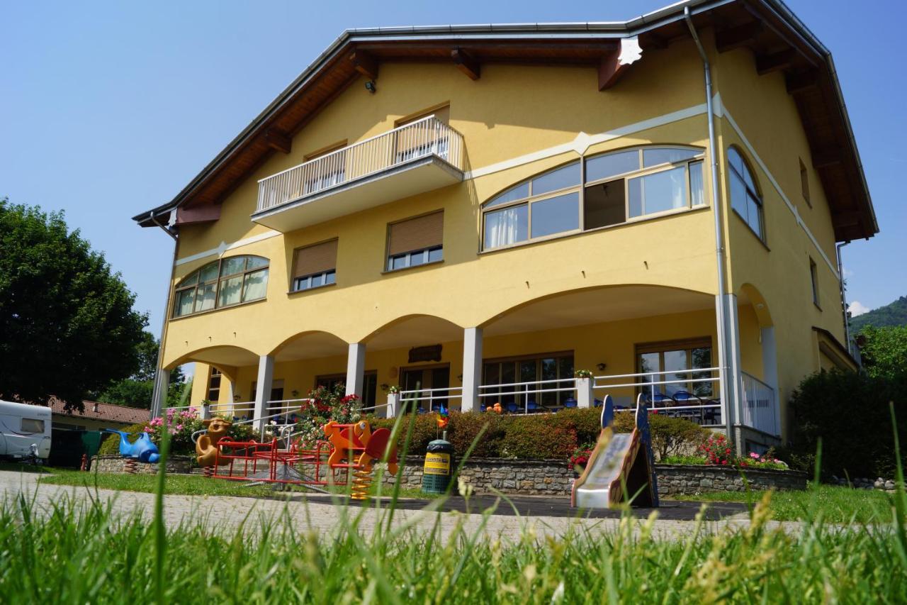 Bungalows In Camping Solarium Domaso Exterior foto